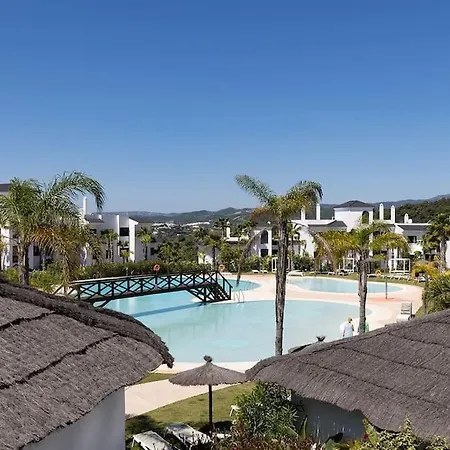 Apartment 2 Bed At Hills With Great Sea Views!